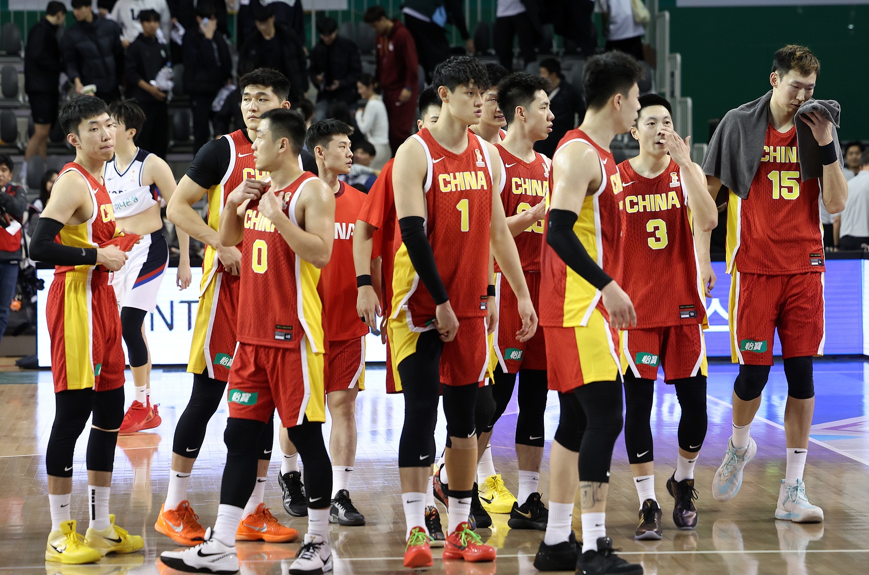 开云官网-男篮集训名单公布：赵睿&amp;赵继伟&amp;张镇麟领衔 周琦郭昊文落选